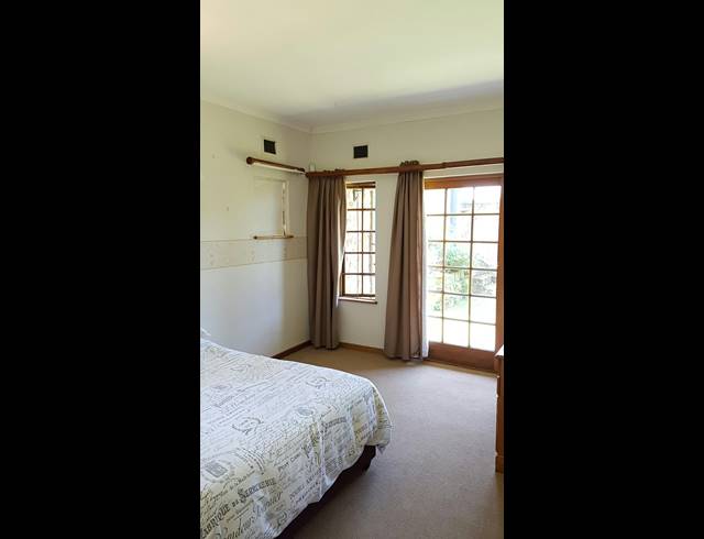 2 BEDROOM SIMPLEX RENTED IN BOTHAS HILL